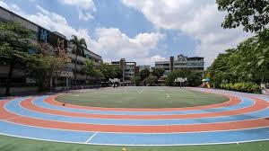 bsport体育官网 运动场地建设新风尚：塑胶跑道材料研磨工艺流程助力品质提升